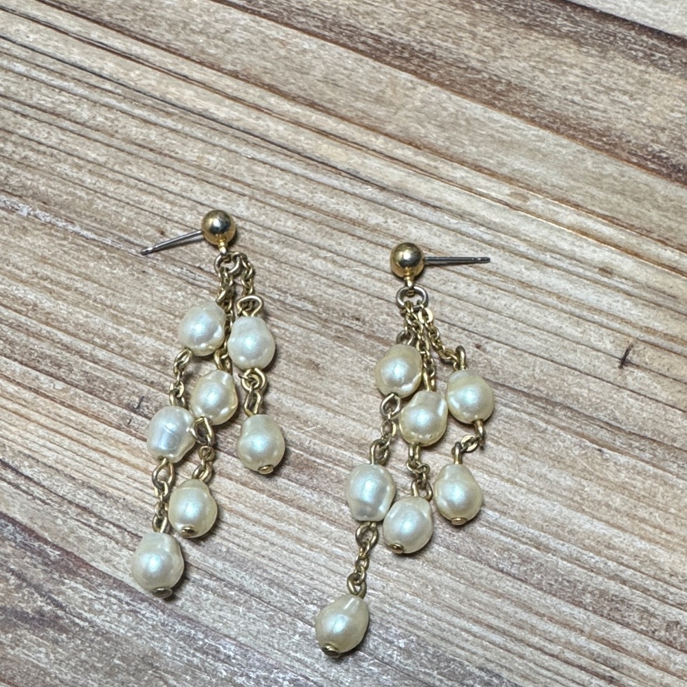003.Costume Elegant Gold Pearl-like Drop Earrings